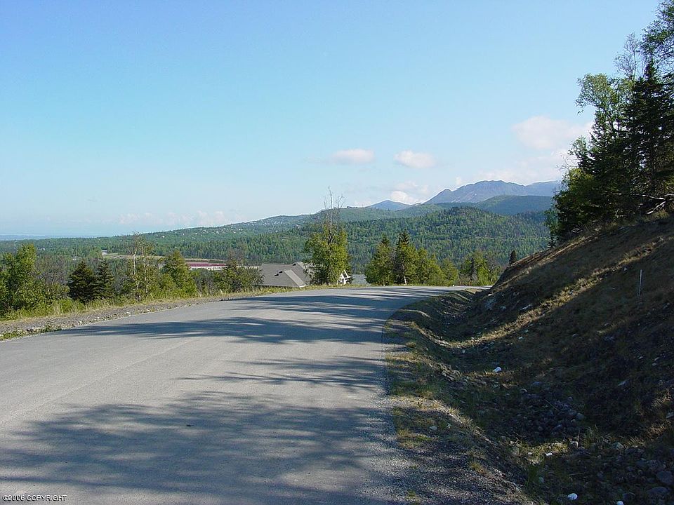 2nd image of L21-B1 Lost Horizon Dr