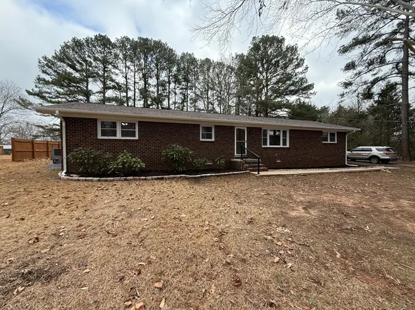 204 Orchard Ln, Winchester, TN 37398