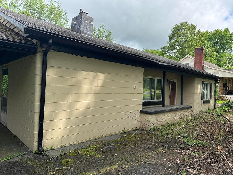 2nd image of 203 Parkview Ave