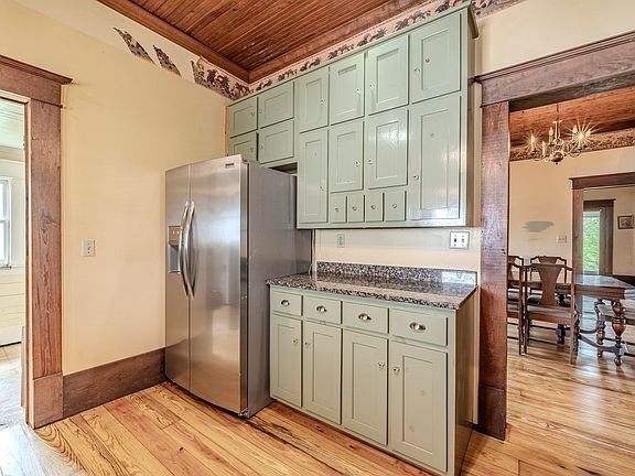 9th image of this home