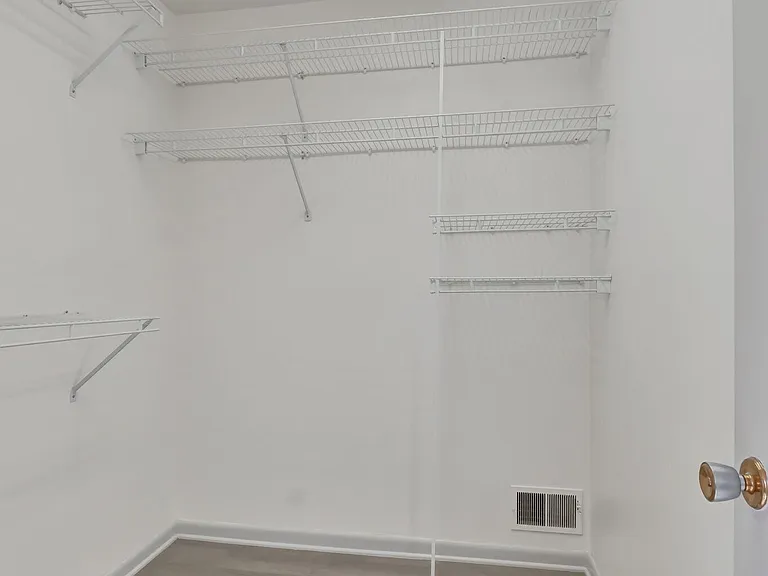6469 Fleetwood Dr — Photo 19