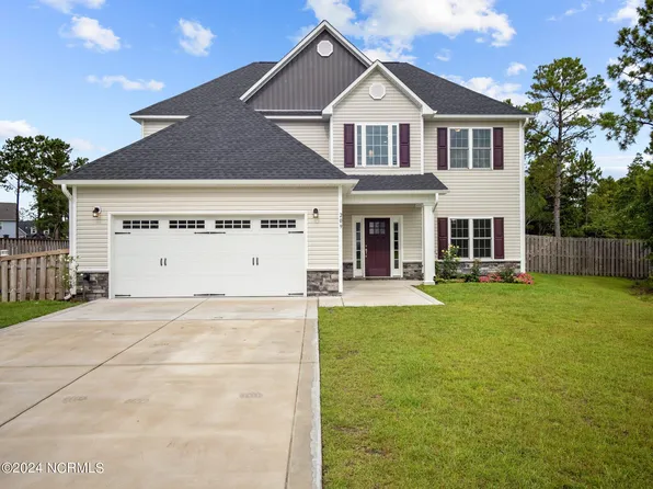 209 Cordgrass Court, Sneads Ferry, NC 28460