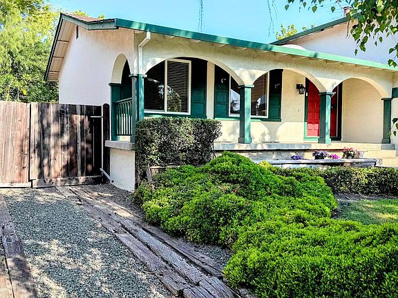 3rd image of 5549 Del Oro Dr