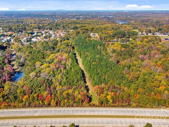 3rd image of 4926 Mount Holly Huntersville Rd