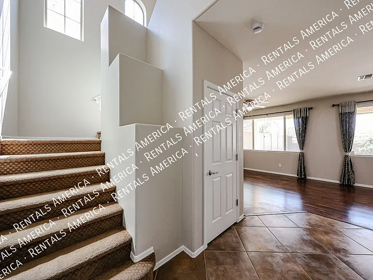 3751 W Desert Creek Ln — Photo 5