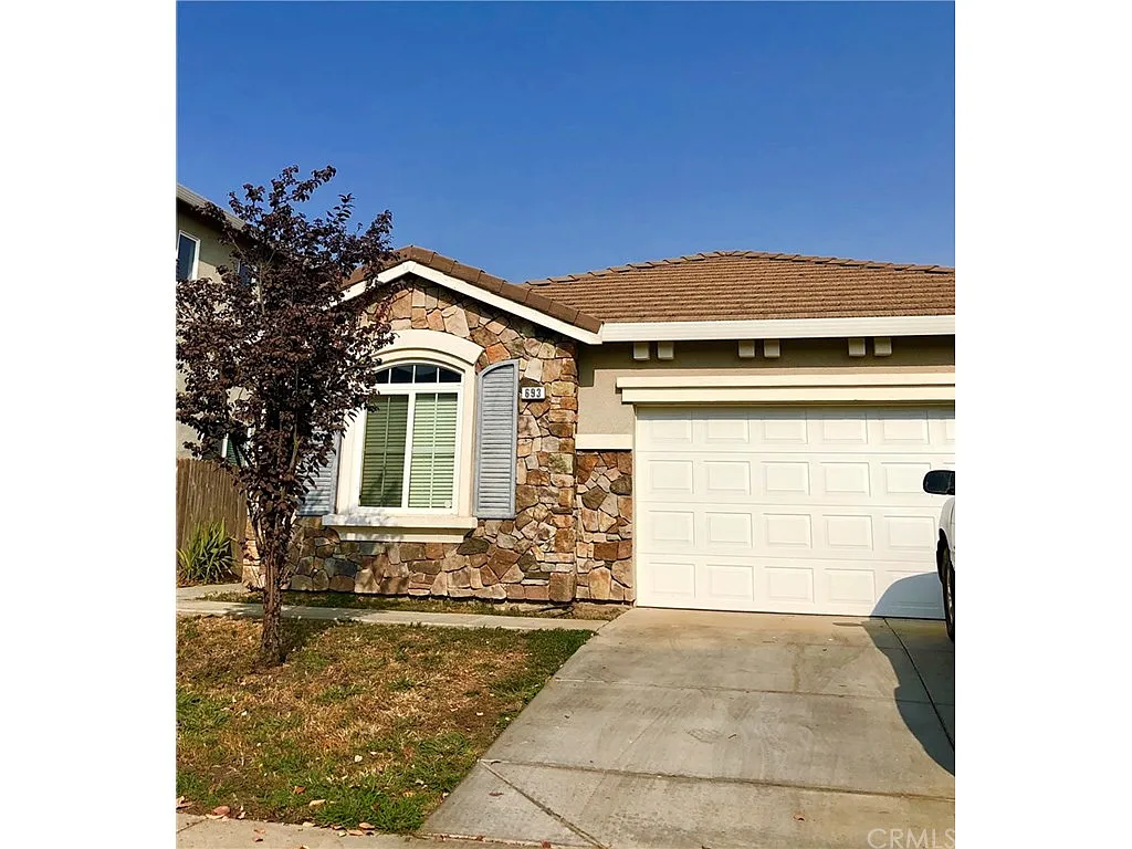 693 Chandon Dr photo 1