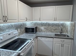 57 Burgundy Hill Ln #57, Middletown, CT 06457