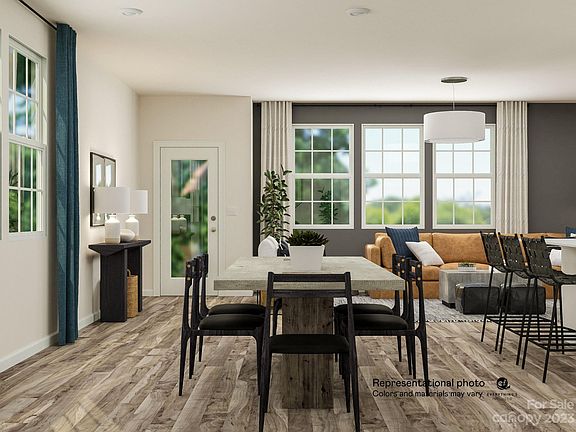 4th image of 15712 Country House St #8