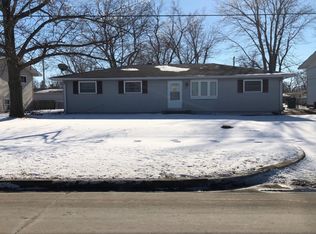 603 W South St, Oreana, IL 62554