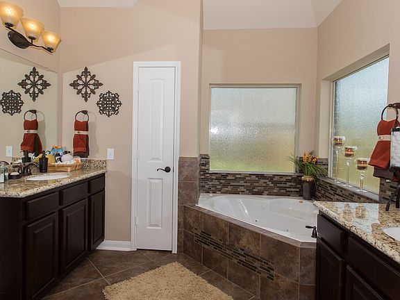 Relaxing owner's bath