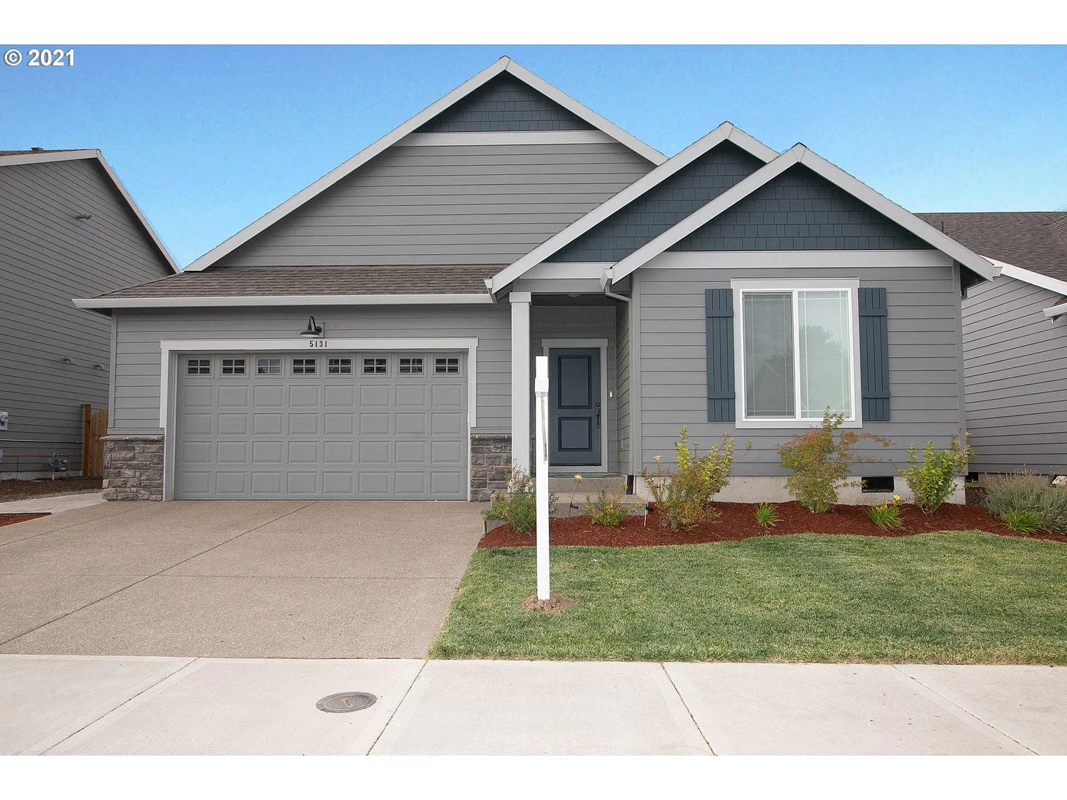 5131 Meteor Ave NE photo 1