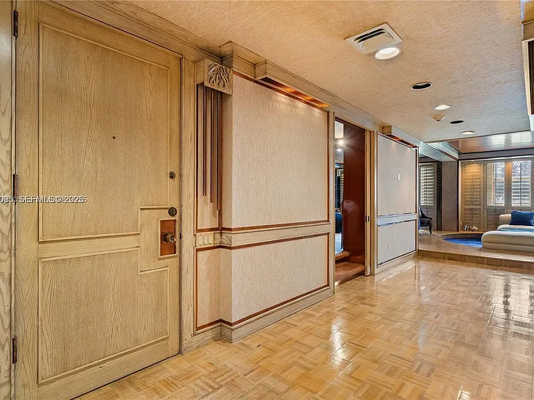 11111 Biscayne Blvd #227 — Photo 34