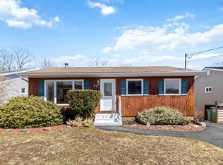 69 La Pierre Cres, Halifax, NS B2W 5C7