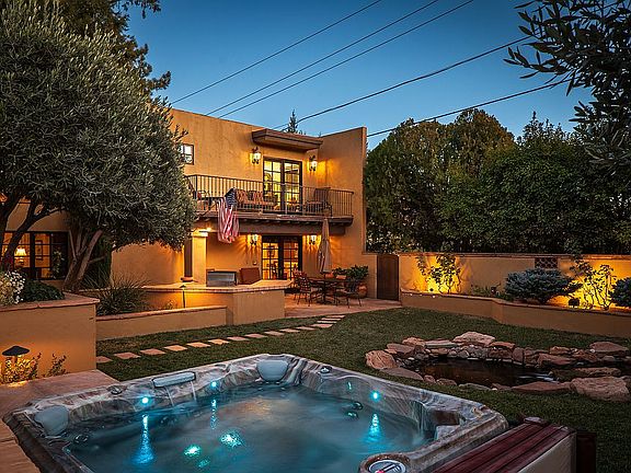 Hot Tub & Water Feature