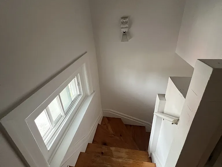 301 Wilbrod St — Photo 83