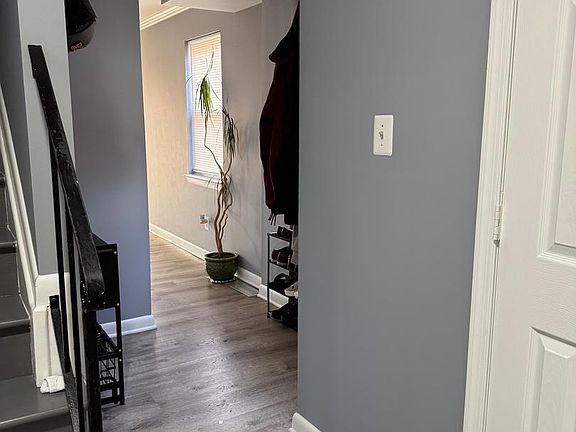 3rd image of 8240 Wycliffe Ct