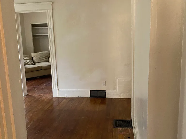 2333 Victor St — Photo 26