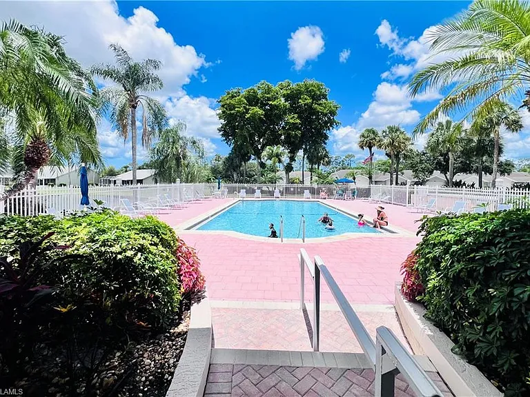 3250 W Crown Pointe Blvd #101 — Photo 41