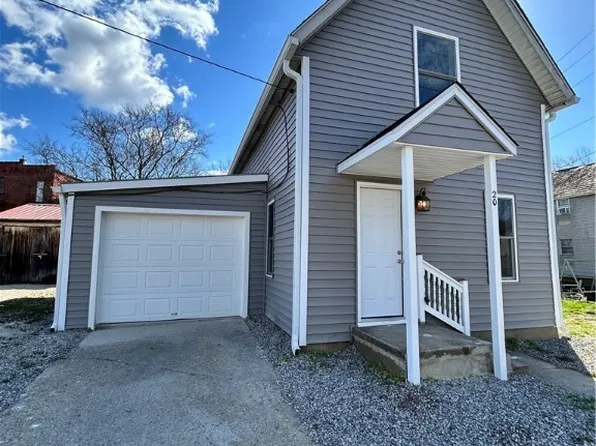 20 S Buckeye St, Crooksville, OH 43731