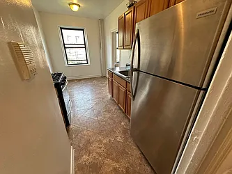 1200 College Avenue, #2K