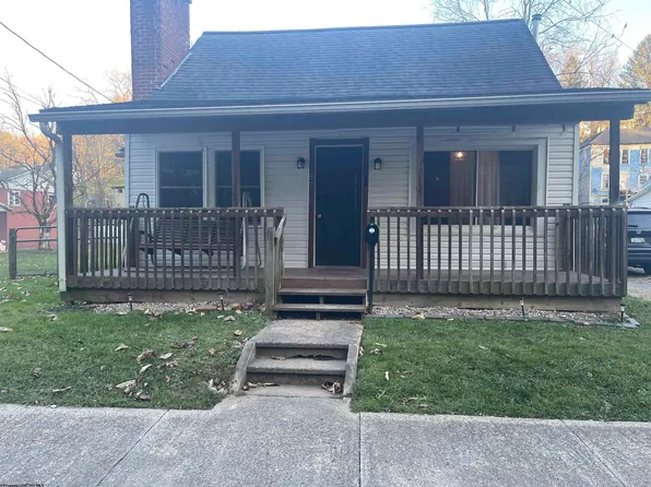 87 Valley St, Salem, WV 26426