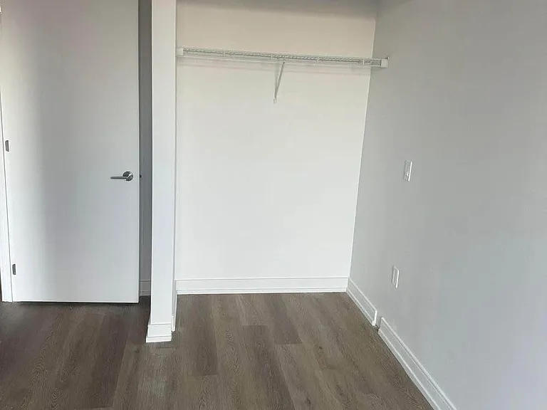 1 Jarvis St #428 — Photo 9