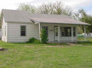 1121 N Saint Paul St, Wichita, KS 67203