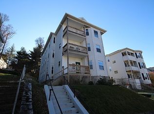 82 Green Hill Pkwy, Worcester, MA 01605