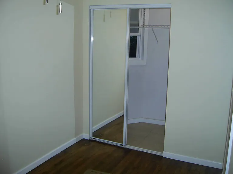 1037 S Racine Ave #1F — Photo 8