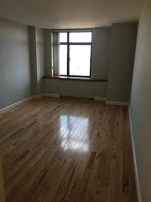 Rented by Daniel Saat, LREB | media 10