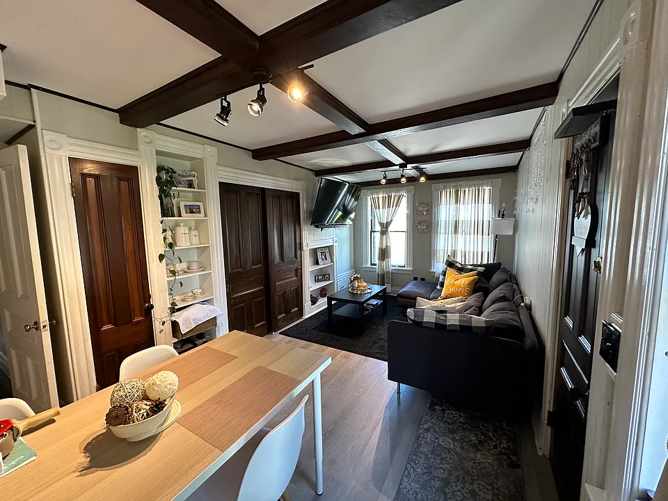 146 W Main St #3