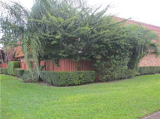 2nd image of 2916 SW 11th Place