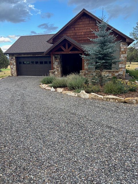 Front entrance garage and additional parking