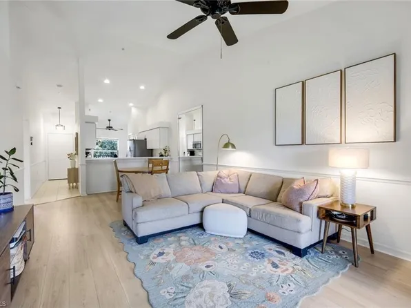 21301 Lancaster RUN #825, ESTERO, FL 33928