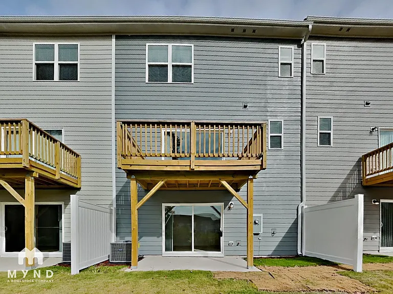 6933 Woodland Stream Pl — Photo 24