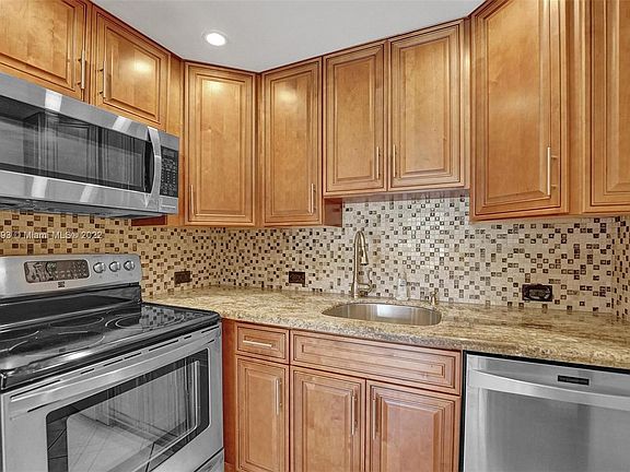 4th image of 1005 Ashby Cir #1005-C
