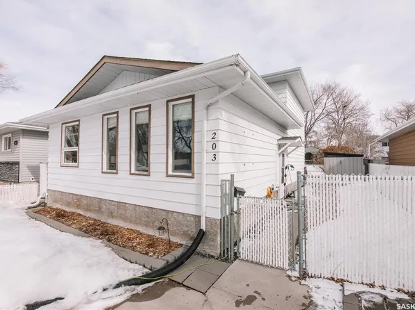203 Paynter CRESCENT, Regina, SK S4X 2A9