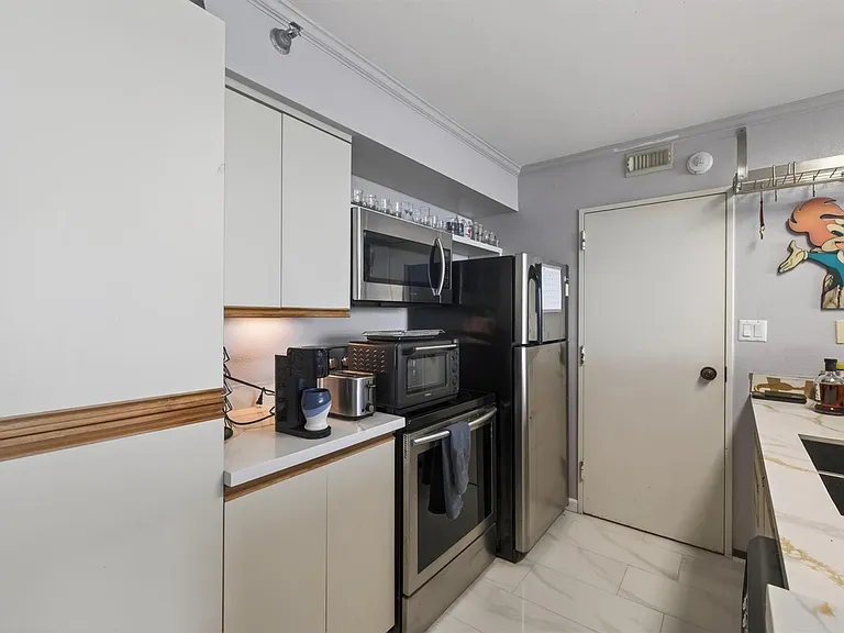 5220 Seawall Blvd #735 — Photo 10