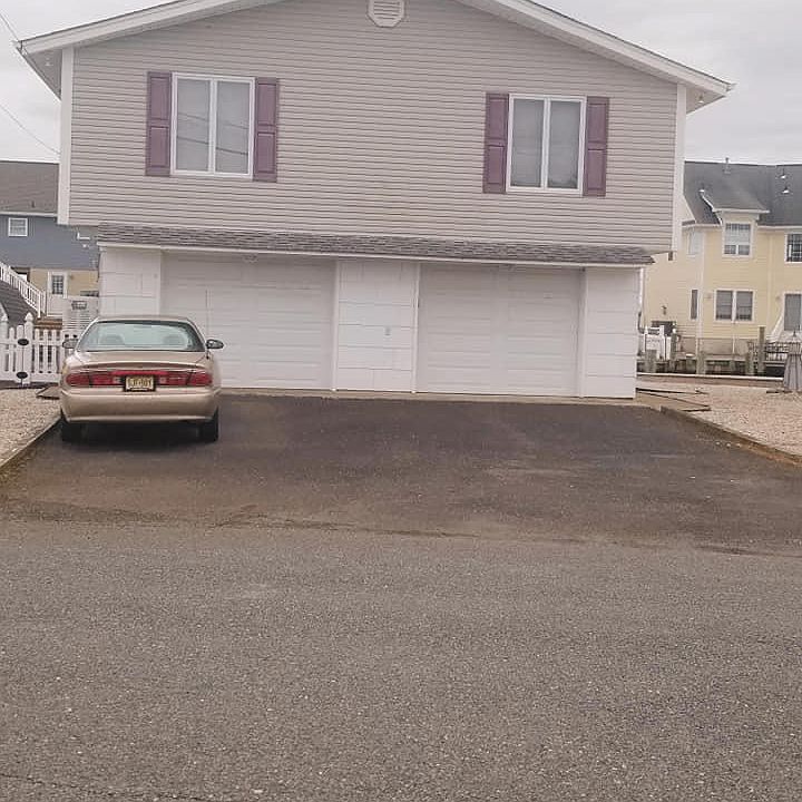 2nd image of 250 Teakwood Dr