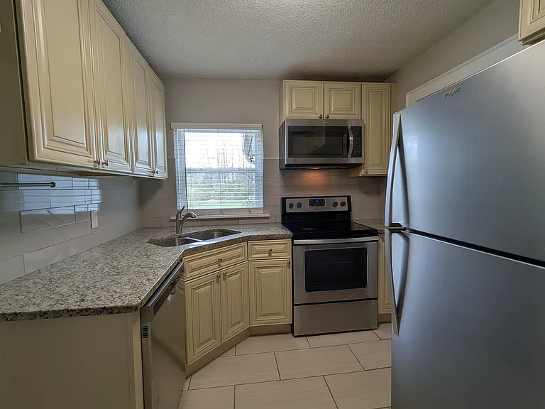 406 Mahaley Ave #1 — Photo 7
