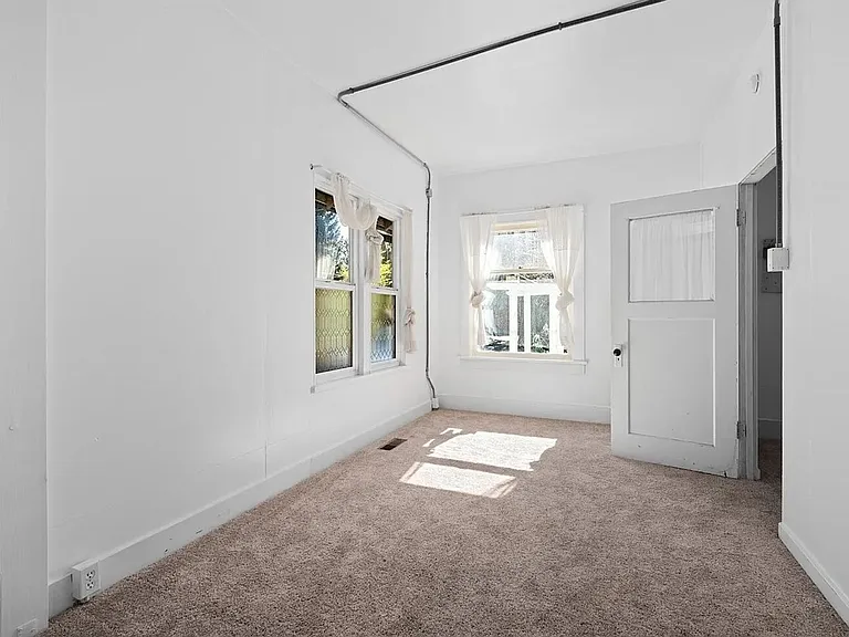 1502 E Maplewood Ave — Photo 9