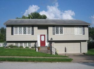 4315 Warren St, Davenport, IA 52806