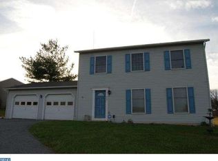 71 Carriage Cir, Oley, PA 19547