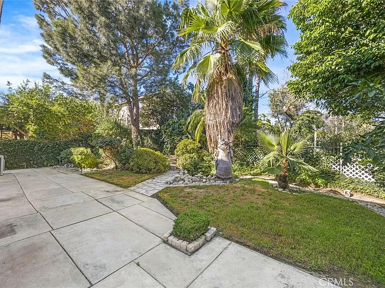 5855 Birkdale Ln — Photo 34