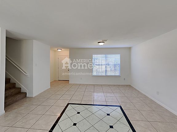 4th image of 17010 Irish Oaks Ct