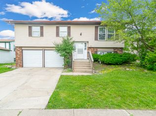 18649 Chestnut Ave, Country Club Hills, IL