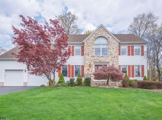 42 Chandler Dr, Wayne, NJ 07470