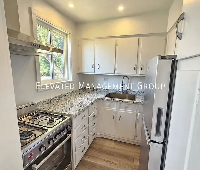 3807 Gold St #7 — Photo 3