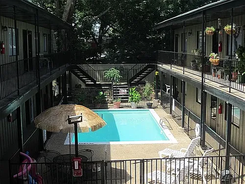 The Gardens Apartments Photo 1