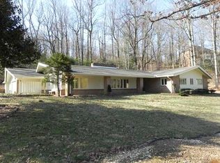 6 Victoria Ln, Signal Mountain, TN 37377